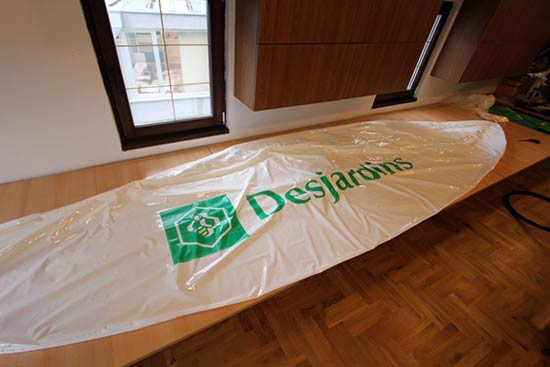 4.5-m-deflated-RC-Blimp